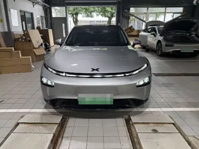 Xpeng P7 — Фото автомобиля 2
