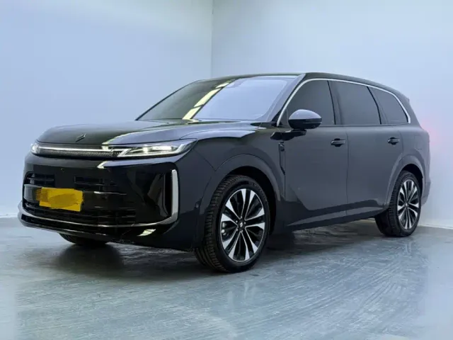 Фотография автомобиля — Huajing Baojun Huajing S