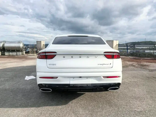 Geely Xingrui — Фото автомобиля 15