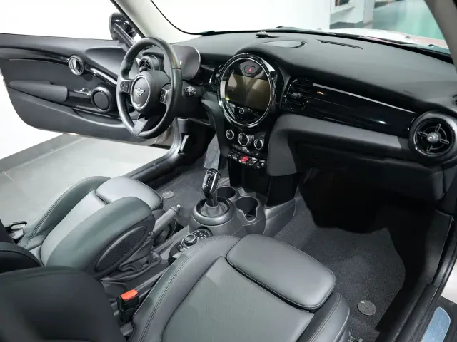 MINI Hatch — Фото автомобиля 15