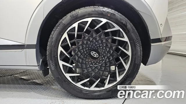 Hyundai Ioniq 5 — Фото автомобиля 6