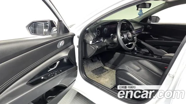 Hyundai Avante CN7 — Фото автомобиля 15
