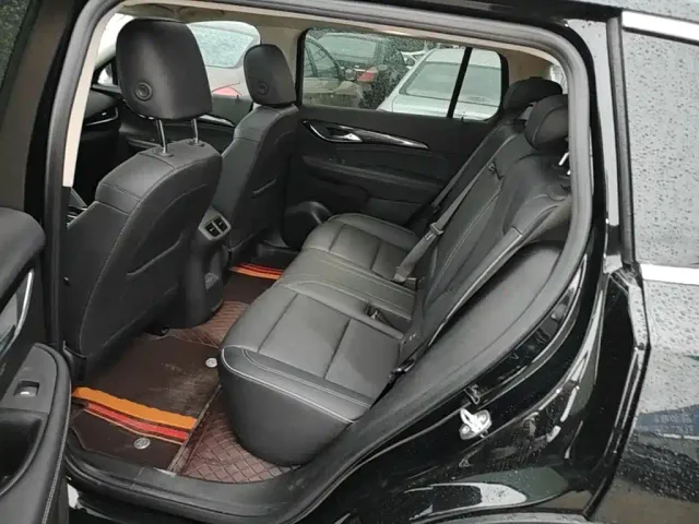 Buick Envision Plus — Фото автомобиля 16