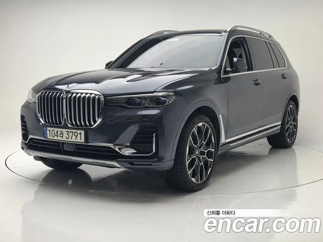 Фотография автомобиля — BMW X7 G07
