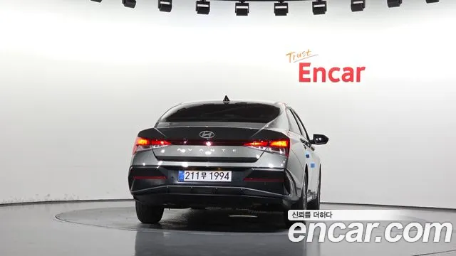 Hyundai Avante CN7 — Фото автомобиля 4