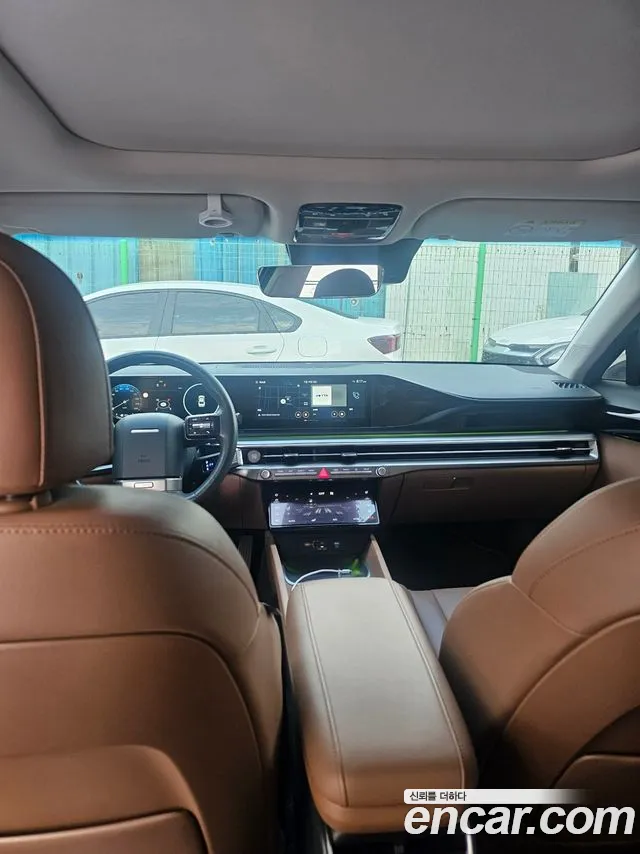 Фотография автомобиля — Hyundai Grandeur GN7