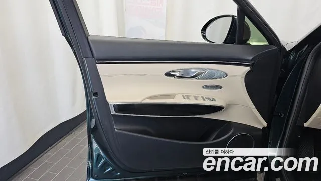 Genesis GV70 — Фото автомобиля 13