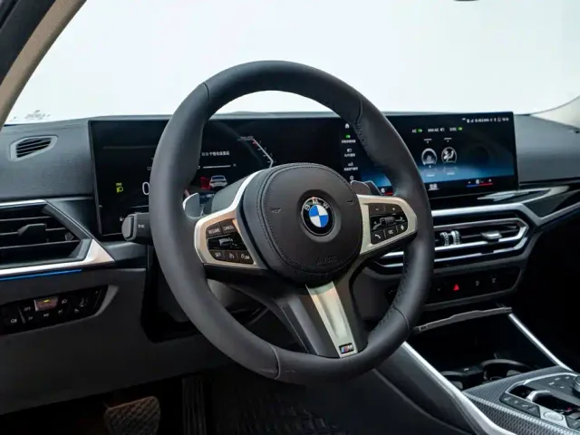 BMW 3 Series — Фото автомобиля 10