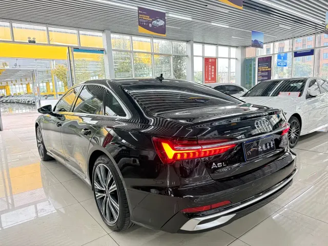Audi A6L — Фото автомобиля 5