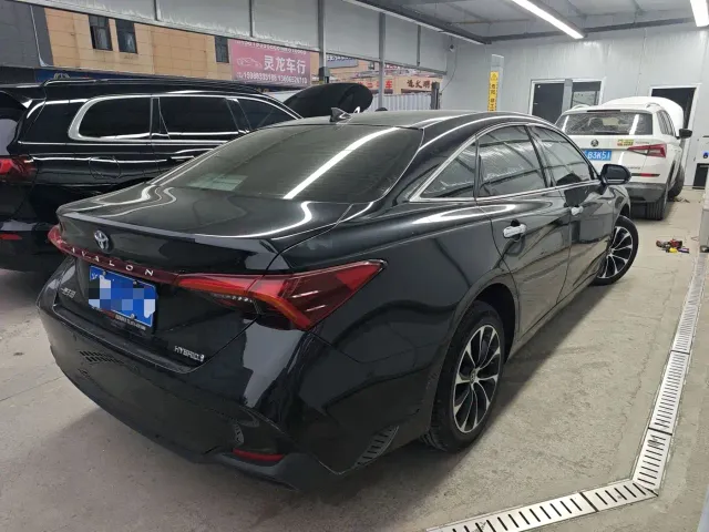 Toyota Avalon — Фото автомобиля 4