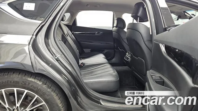 Genesis G80 Бензин 2.5 турбо AWD — Фото автомобиля 11