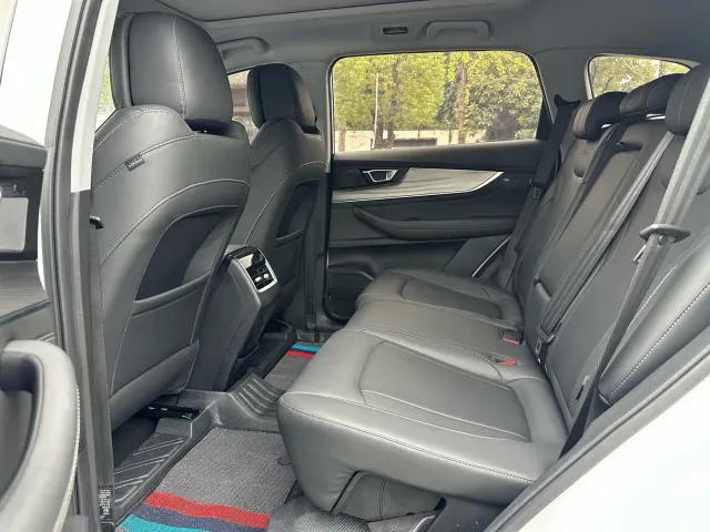 Chery Tiggo 8 — Фото автомобиля 8