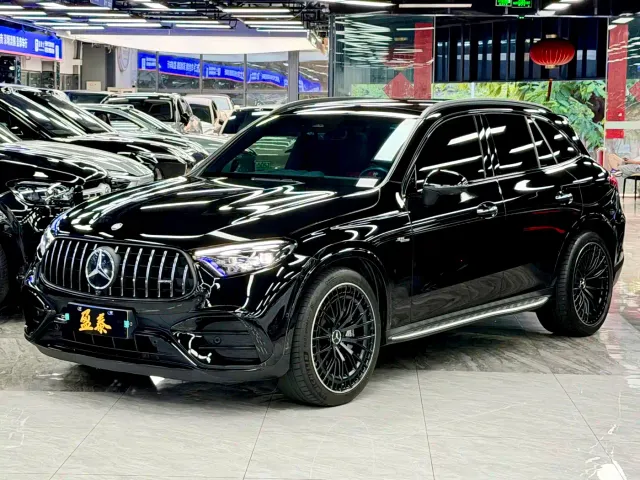Фотография автомобиля — Mercedes-Benz GLC-Class AMG