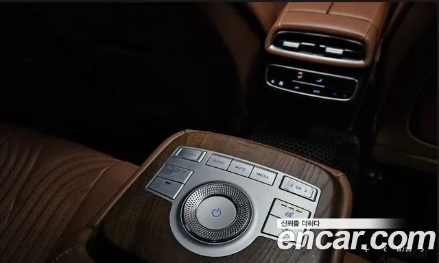 Genesis G80 Бензин 2.5 турбо AWD — Фото автомобиля 19