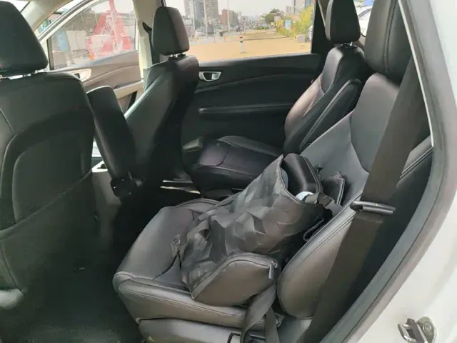 Wuling Jiachen — Фото автомобиля 16