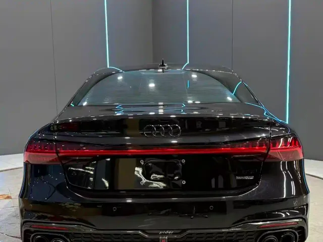 Audi A7L — Фото автомобиля 7