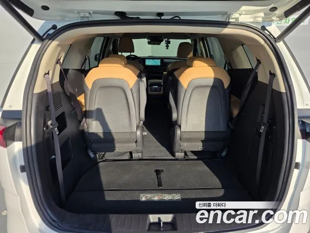 Kia Carnival 4th Gen — Фото автомобиля 18