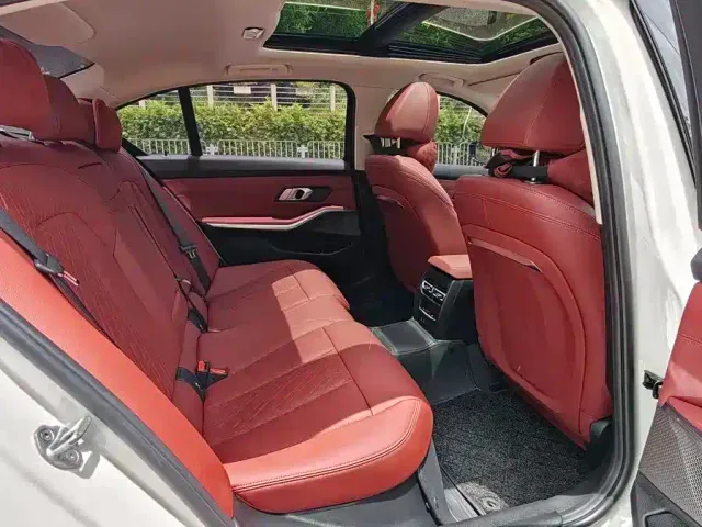 BMW i3 — Фото автомобиля 10