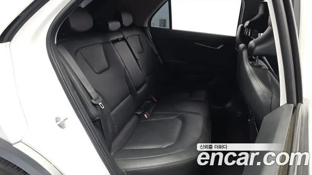 Kia Niro — Фото автомобиля 12