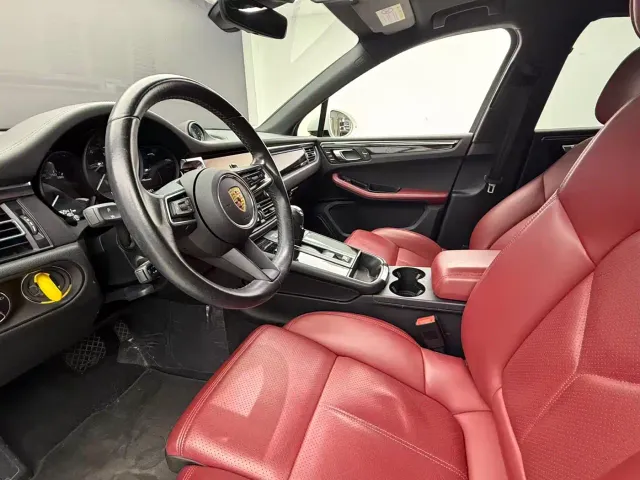 Porsche Macan — Фото автомобиля 9