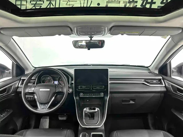 Haval M6 — Фото автомобиля 17