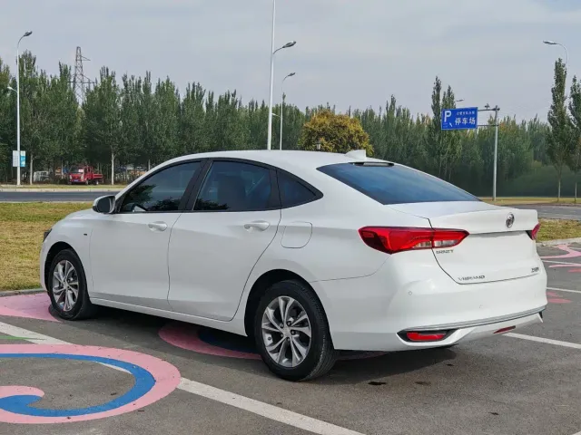 Buick Verano — Фото автомобиля 4