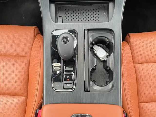 GAC Trumpchi Xiangwang M8 — Фото автомобиля 19