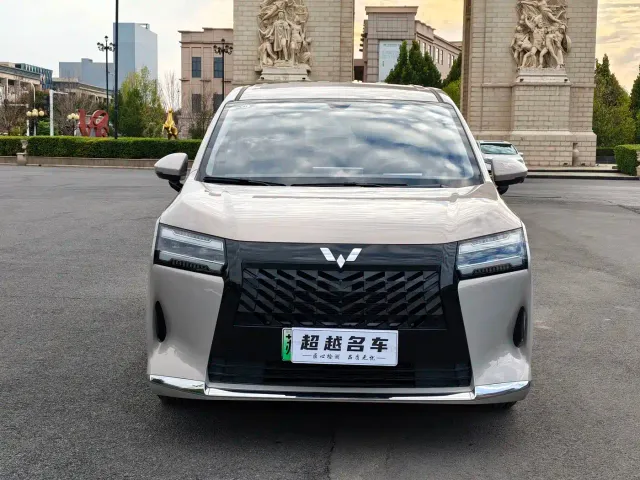 Wuling Starlight 730 — Фото автомобиля 2