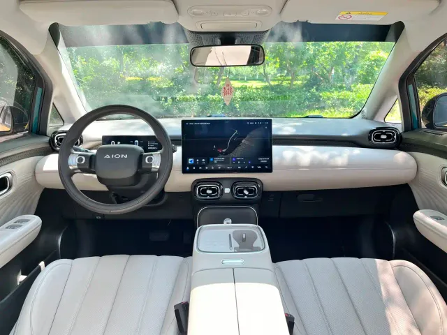 GAC Aion UT — Фото автомобиля 6