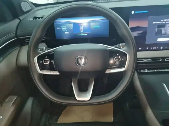 Changan CS55 Plus — Фото автомобиля 10