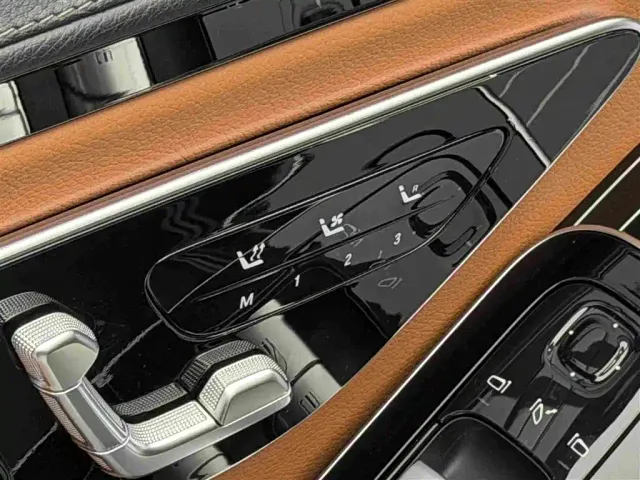 Mercedes-Benz S-Class — Фото автомобиля 6
