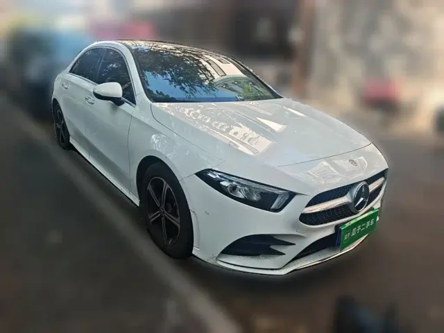 Mercedes-Benz A-Class — Фото автомобиля 3