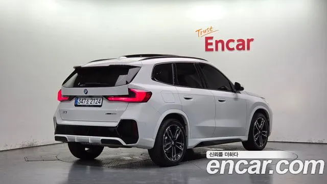 BMW X1 U11 — Фото автомобиля 2
