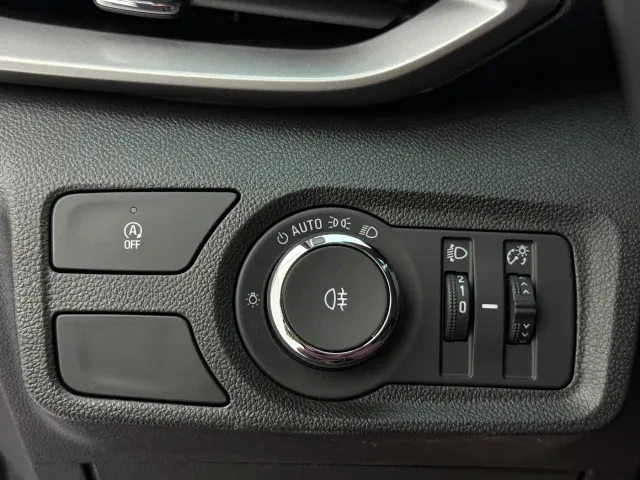 Chevrolet Orlando — Фото автомобиля 19