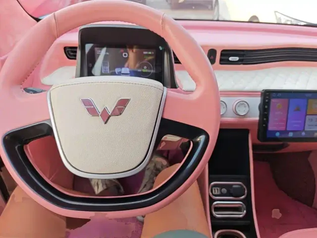 Wuling Hongguang Mini EV — Фото автомобиля 9
