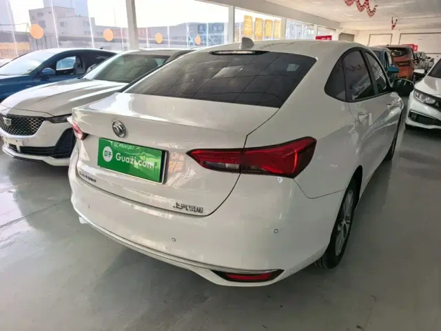 Buick Verano — Фото автомобиля 6