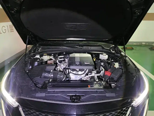 Cadillac CT5 — Фото автомобиля 3