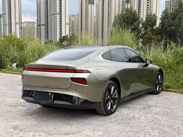 Xpeng P7 — Фото автомобиля 9