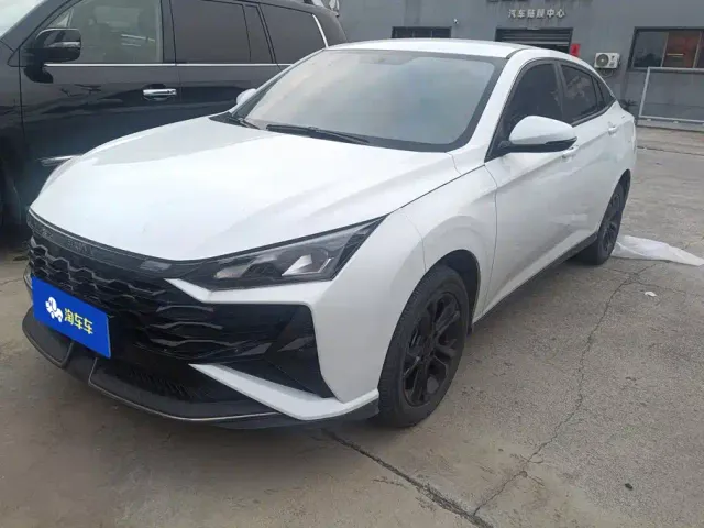 Фотография автомобиля — Dongfeng Yixuan