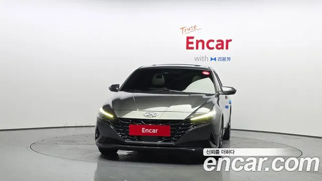 Hyundai AVANTE Avante (CN7) — Фото автомобиля 3