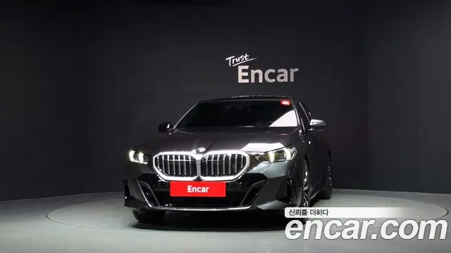 BMW 5-Series 5 серия (G60) 530i xDrive M Sport — Фото автомобиля 3