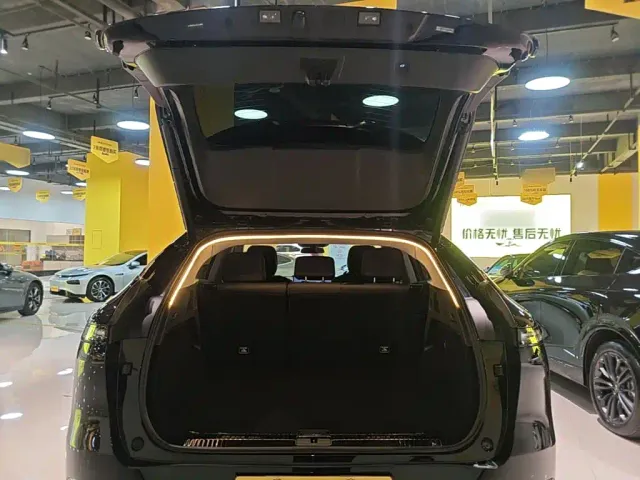 Xpeng G6 — Фото автомобиля 18