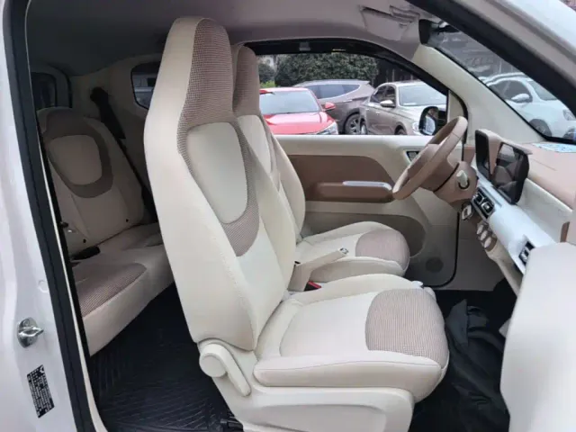 Wuling Hongguang Mini EV — Фото автомобиля 24
