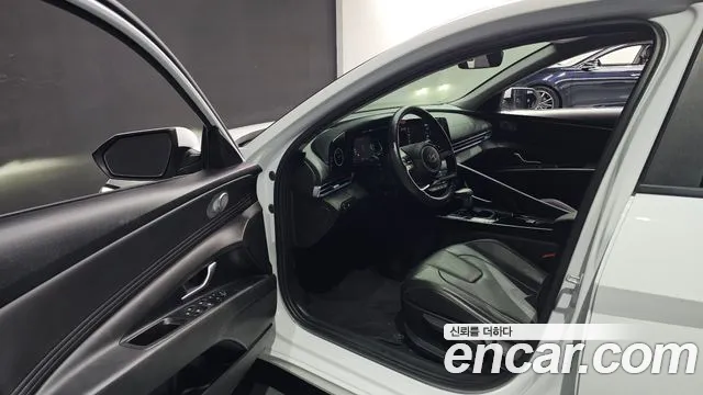Hyundai Avante — Фото автомобиля 10