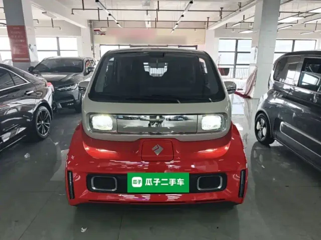 Baojun KiWi EV — Фото автомобиля 2