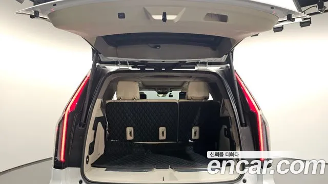 Cadillac Escalade Escalade 5 поколение — Фото автомобиля 19