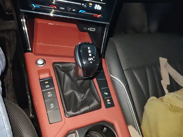 Volkswagen Passat — Фото автомобиля 13