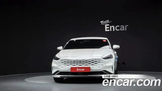 Kia K8 Hybrid — Фото автомобиля 3
