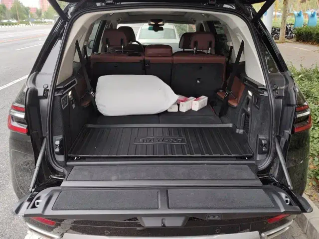 BMW X7 — Фото автомобиля 4