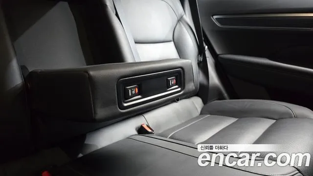 Renault-KoreaSamsung QM6 Новый QM6 2.0 GDe RE Signature 2WD — Фото автомобиля 18